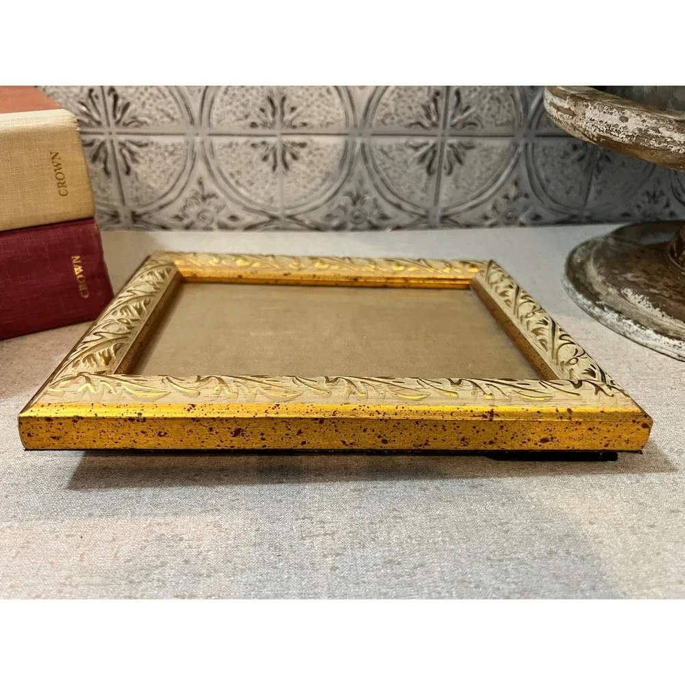 Vintage Ornate Cream and Gold Scrollwork Picture Frame 5x7 Tabletop Wall Mount